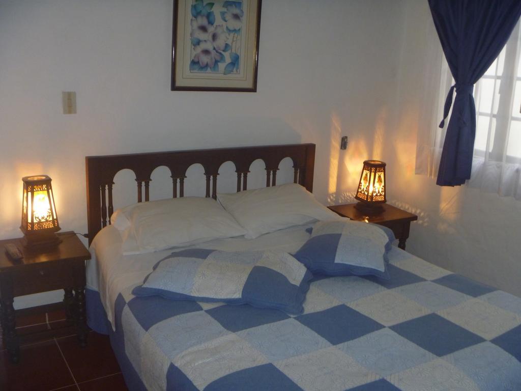 Hotel Los Frayles Вілья-де-Лейва Номер фото