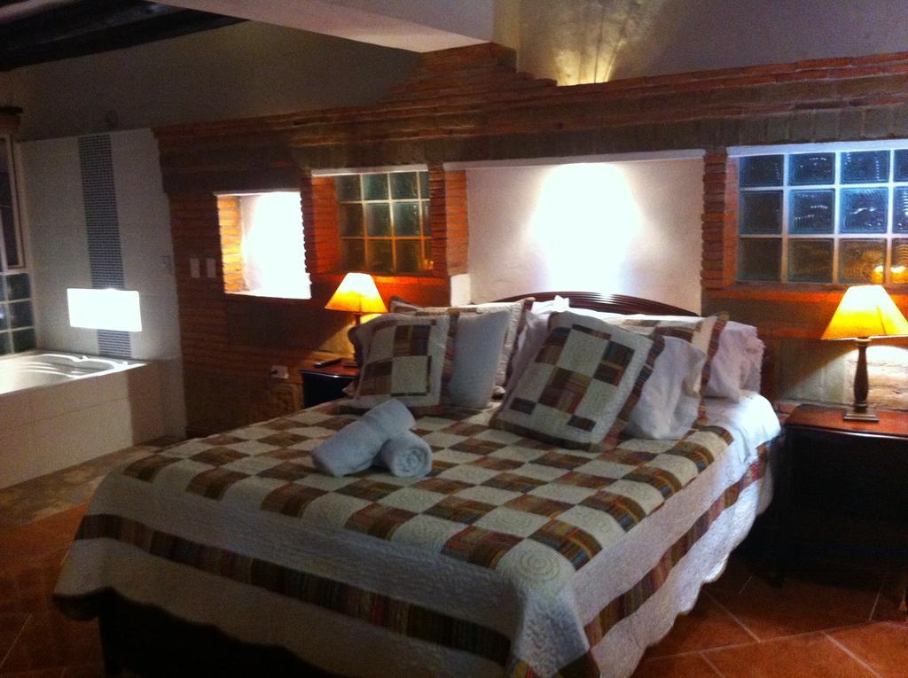 Hotel Los Frayles Вілья-де-Лейва Номер фото